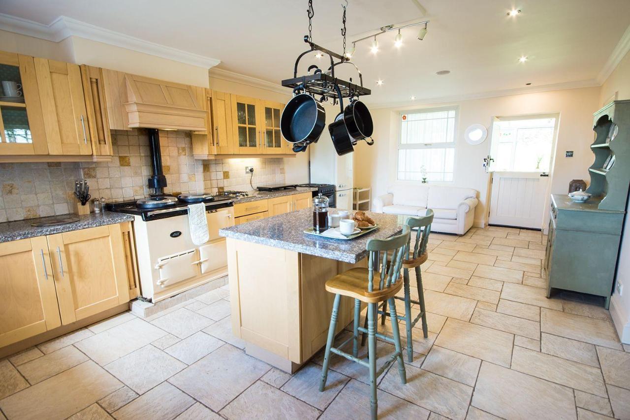 Exclusive Use Moor Grange Farm 13 Bedrooms Buxton  Bagian luar foto
